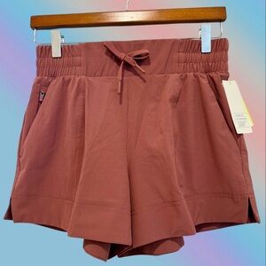NEW SHORTS ALL IN MOTION RISE WOMEN’S ROSE COLOR WITH POCKETS
